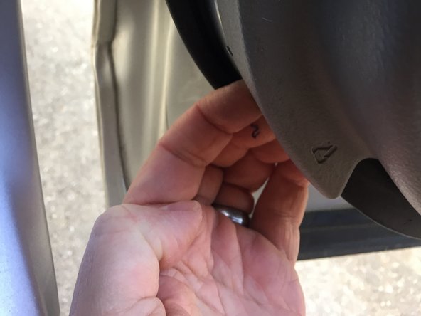 2012 Toyota Highlander Door Lock Actuator Motor Replacement, Remove Door Panel From Door Frame: crwdns2935265:05crwdnd2935265:03crwdnd2935265:03crwdne2935265:0