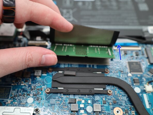 Dell Latitude 3310 RAM Replacement: adım 5, 2 resimden 1.