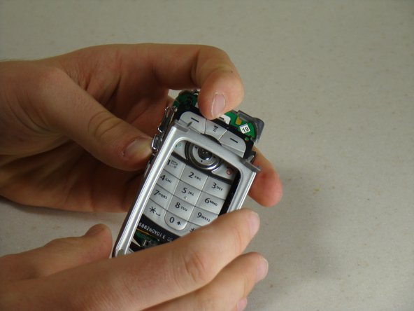 Motorola E815 Keypad Replacement: crwdns2935265:08crwdnd2935265:02crwdnd2935265:03crwdne2935265:0
