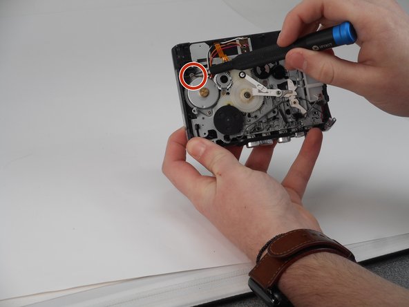 Sony TCM-450 Capstan / Reel Motor Replacement: crwdns2935265:010crwdnd2935265:02crwdnd2935265:03crwdne2935265:0