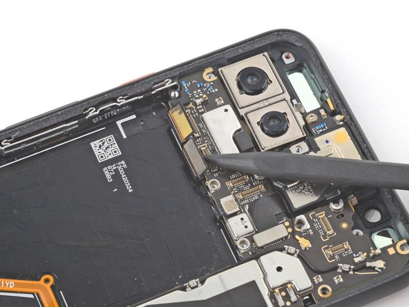 Google Pixel 4 XL Screen Replacement, Disconnect the motherboard press connectors: crwdns2935265:038crwdnd2935265:02crwdnd2935265:03crwdne2935265:0