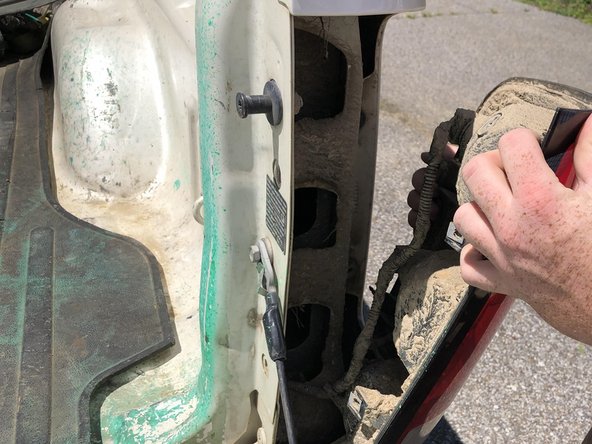 2010 GMC Sierra Tail Light Replacement: crwdns2935265:04crwdnd2935265:02crwdnd2935265:02crwdne2935265:0