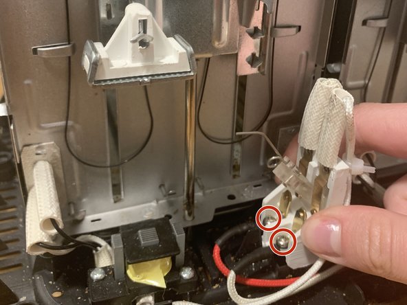 Proctor Silex Model 24215 Toaster Lever Repair: stap 0, afbeelding 3 van 3