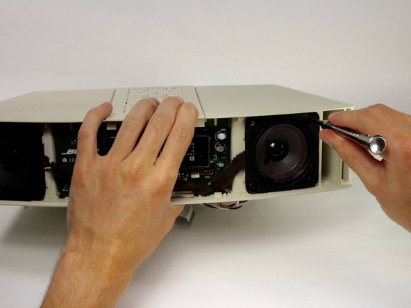 Bose Wave Radio AWR1-1W Speaker Replacement, Speakers: crwdns2935265:010crwdnd2935265:02crwdnd2935265:03crwdne2935265:0