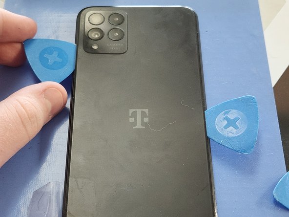 Revvl 6 Pro 5G Screen Replacement: crwdns2935265:04crwdnd2935265:02crwdnd2935265:02crwdne2935265:0