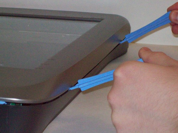 How to clean Microtek ScanMaker 5900 glass, Continue latch detachment: crwdns2935265:04crwdnd2935265:02crwdnd2935265:03crwdne2935265:0