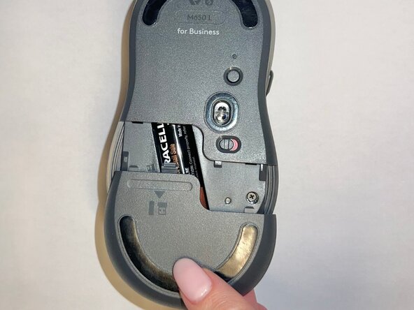 Logitech Signature M650 L Scroll Wheel Assembly Replacement, Scroll Wheel Assembly: step 1, image 3 of 3
