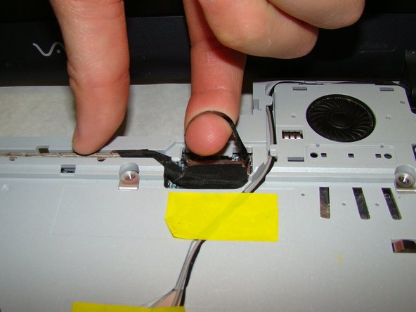 Sony Vaio VGN-FS640 LCD Screen Replacement: crwdns2935265:020crwdnd2935265:02crwdnd2935265:03crwdne2935265:0