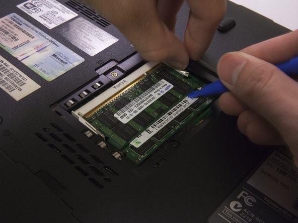 Toshiba Satellite L305D-S5900 RAM Replacement: crwdns2935265:03crwdnd2935265:02crwdnd2935265:03crwdne2935265:0