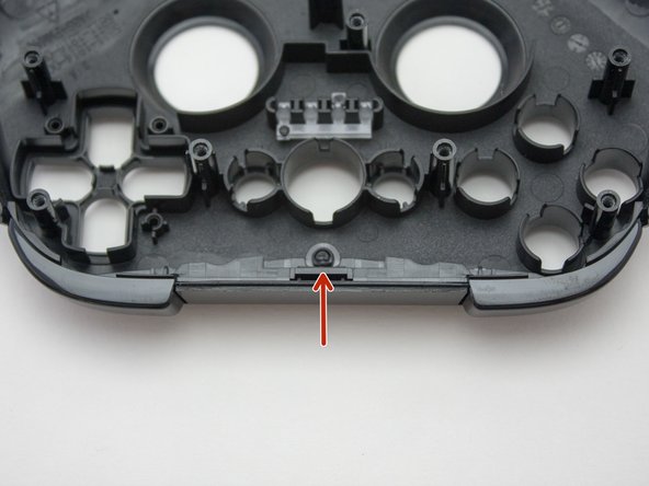 ASUS TV500BG Bluetooth Controller Disassembly, Remove Buttons: crwdns2935265:07crwdnd2935265:03crwdnd2935265:03crwdne2935265:0