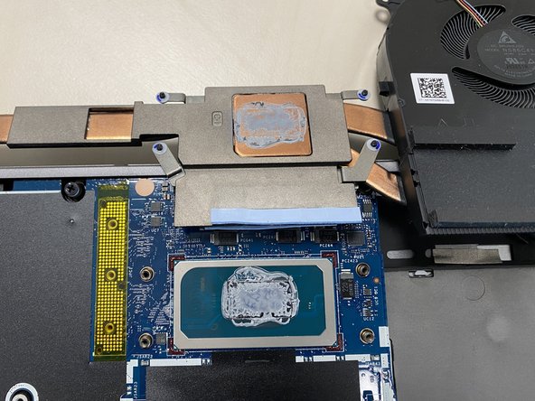 HP ZBook Fury 15 G8 Thermal Paste Replacement, Changing the thermal paste.: crwdns2935265:04crwdnd2935265:02crwdnd2935265:02crwdne2935265:0