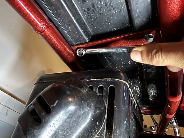 Coleman CT200U-AB Mini Bike Throttle Assembly Replacement, Reconnect Spark plug and seat: crwdns2935265:013crwdnd2935265:02crwdnd2935265:03crwdne2935265:0