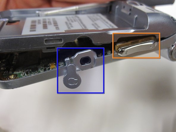 Samsung SCH-A890 Back Cover Replacement: crwdns2935265:03crwdnd2935265:03crwdnd2935265:03crwdne2935265:0