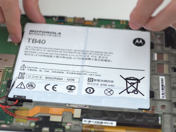 Motorola Xoom 2 Battery Replacement: step 8, image 2 of 2