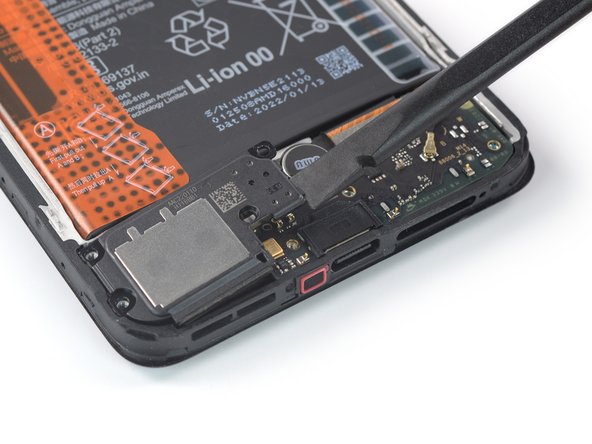 Xiaomi Redmi Note 11 Pro Screen Replacement, Pry up the loudspeaker: crwdns2935265:020crwdnd2935265:02crwdnd2935265:02crwdne2935265:0