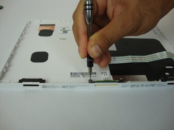 HP Pavilion x2 10-n113dx Hinge Connector Replacement, Hinge connector: crwdns2935265:08crwdnd2935265:02crwdnd2935265:02crwdne2935265:0