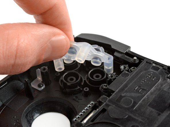 Razer Kishi Face Buttons Replacement, Pull off the rubber cover: crwdns2935265:014crwdnd2935265:02crwdnd2935265:03crwdne2935265:0