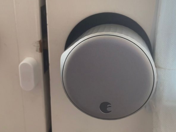 How to Replace a Manual Door Lock With An August (4th Gen.) Smart Lock: 步骤 12 中的图像 1，2