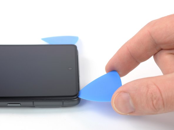 Screen Removal, Slice the top edge adhesive: stap 0, afbeelding 3 van 3