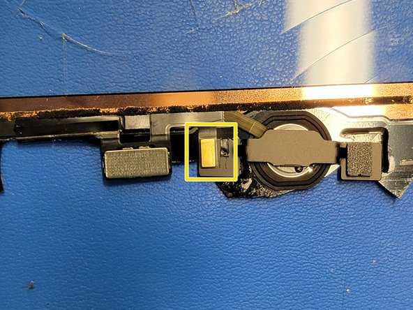 iPad 7 Cracked Digitizer Replacement: crwdns2935265:017crwdnd2935265:02crwdnd2935265:02crwdne2935265:0