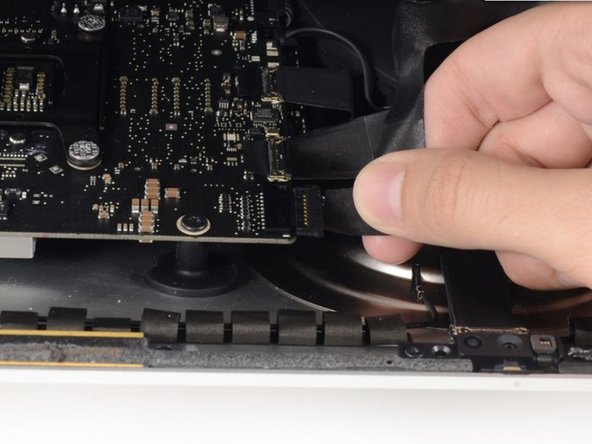 iMac Intel 21.5" EMC 2544 RAM Replacement (Easier version), Remove the Display Power Cable: crwdns2935265:04crwdnd2935265:02crwdnd2935265:02crwdne2935265:0