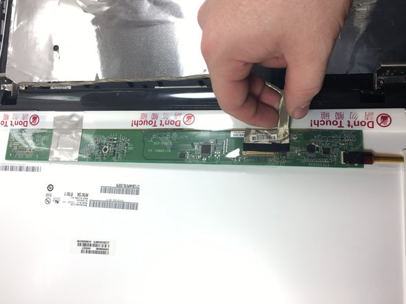 Toshiba Satellite P775-S7320 Screen Replacement: crwdns2935265:06crwdnd2935265:02crwdnd2935265:02crwdne2935265:0