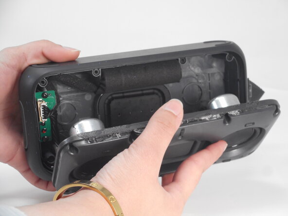 Anker Soundcore Motion 300 Charging Port Replacement: crwdns2935265:05crwdnd2935265:03crwdnd2935265:03crwdne2935265:0