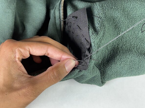 How to Mend a Tear Using Sashiko Stitching: étape 22, image 2 de 2