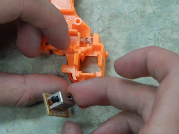 Nerf N-Strike Elite Hail-Fire Trigger Circuit Board Replacement: crwdns2935265:023crwdnd2935265:02crwdnd2935265:02crwdne2935265:0