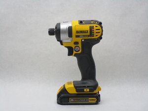 Diagnostic DeWalt DCF885