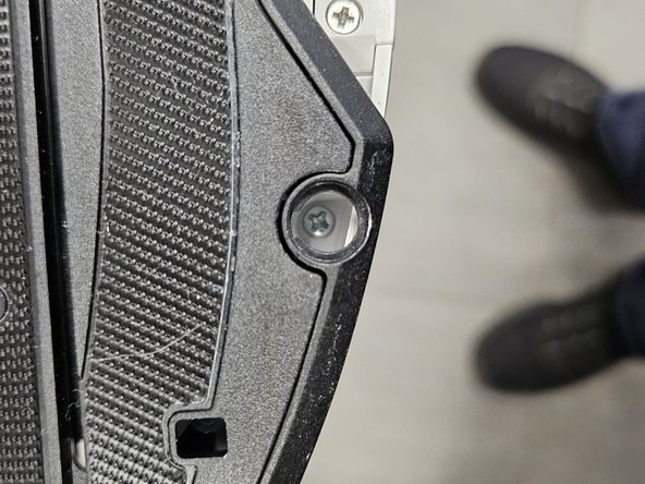 Roborock S8 MaxV Ultra: Teardown, Removing the screws in the VibraRise: crwdns2935265:06crwdnd2935265:03crwdnd2935265:03crwdne2935265:0