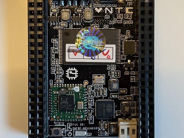 Pocket C.H.I.P. Teardown, Yummy Chips: crwdns2935265:03crwdnd2935265:02crwdnd2935265:02crwdne2935265:0