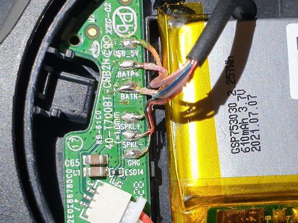 JBL Tune 700BT Teardown, left side - pcb: crwdns2935265:09crwdnd2935265:01crwdnd2935265:03crwdne2935265:0