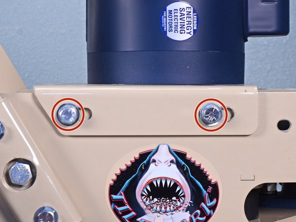 EDCO Floor Stripper TS8 .75L (2017) Striker Plate Replacement, Loosen the motor mount bolts: crwdns2935265:04crwdnd2935265:02crwdnd2935265:02crwdne2935265:0