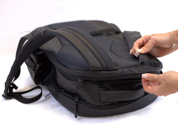 How to fix a Detached Backpack Strap, Prepare the area for the repair: crwdns2935265:01crwdnd2935265:01crwdnd2935265:03crwdne2935265:0