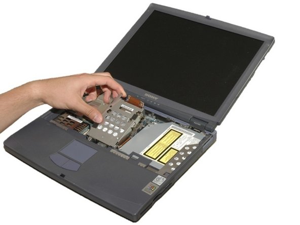 Sony VAIO PCG-933A Fan Replacement, Fan: crwdns2935265:08crwdnd2935265:03crwdnd2935265:03crwdne2935265:0