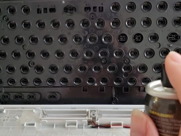 Logitech K400r Wireless Keyboard Disassembly & Cleaning: crwdns2935265:08crwdnd2935265:02crwdnd2935265:02crwdne2935265:0