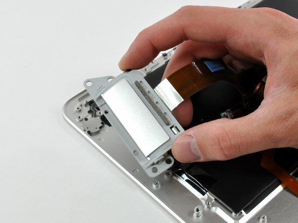 MacBook Air Models A1237 and A1304 Upper Case Replacement: crwdns2935265:037crwdnd2935265:02crwdnd2935265:02crwdne2935265:0