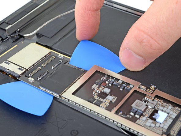 iPad Air 3 Logic Board Replacement: crwdns2935265:050crwdnd2935265:02crwdnd2935265:03crwdne2935265:0