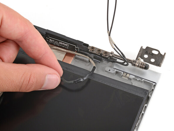 HP EliteBook 845 G7 Display Panel Replacement, Free the display cable: crwdns2935265:031crwdnd2935265:02crwdnd2935265:03crwdne2935265:0