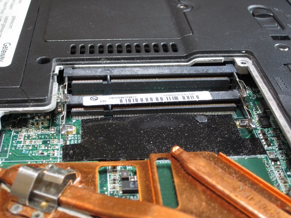 Gateway MA6 Laptop RAM Replacement: crwdns2935265:06crwdnd2935265:02crwdnd2935265:02crwdne2935265:0