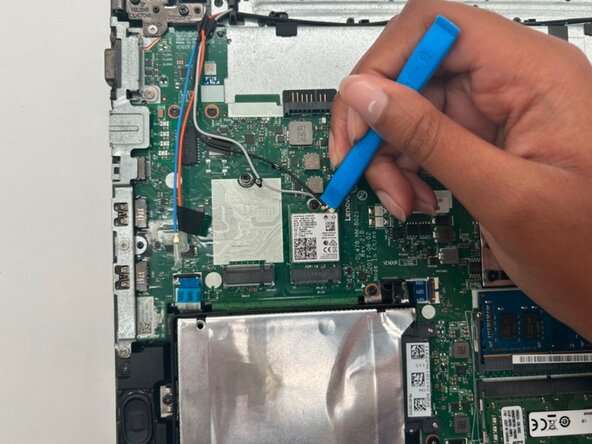 Lenovo ThinkPad L470 Wi-Fi Card Replacement: step 3, image 1 of 3