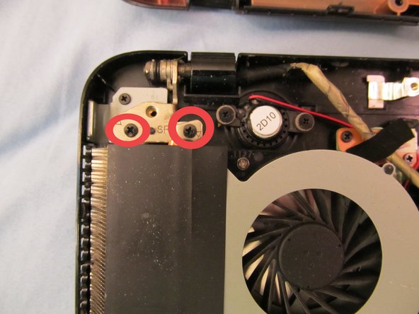 Toshiba Satellite L855-S5210 LCD Screen Replacement: step 10, image 2 of 3