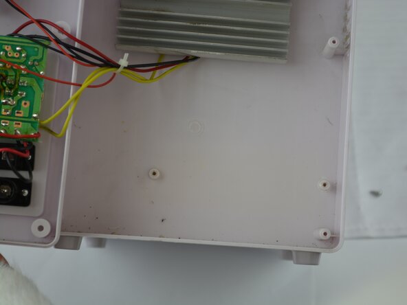 Gourmia GMF600 Capacitor Assembly Replacement: step 4, image 2 of 2
