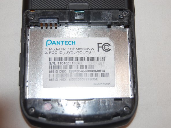 Pantech Crux Teardown: step 3, image 2 of 3