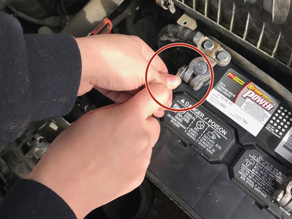2006 Kia Spectra Battery Replacement: crwdns2935265:07crwdnd2935265:02crwdnd2935265:02crwdne2935265:0