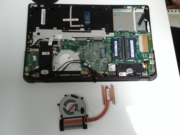 Toshiba Satellite Radius P55W-B5220 Motherboard Replacement: crwdns2935265:011crwdnd2935265:03crwdnd2935265:03crwdne2935265:0