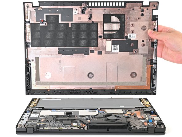 Lenovo ThinkPad T16 Gen 3 Motherboard Replacement, Remove the base cover: stap 0, afbeelding 2 van 2