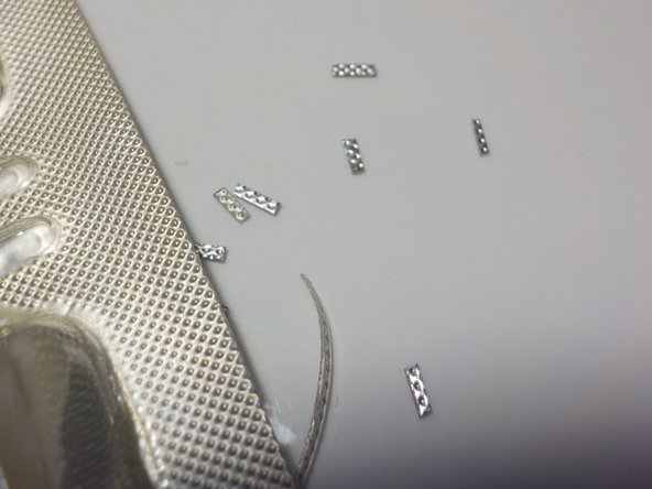 ThinkVision LT2452p Front panel button caps Fix, Preparing the front panel button cover fix: crwdns2935265:07crwdnd2935265:03crwdnd2935265:03crwdne2935265:0