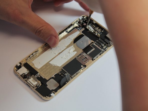 iPhone 6 Teardown: crwdns2935265:05crwdnd2935265:01crwdnd2935265:01crwdne2935265:0